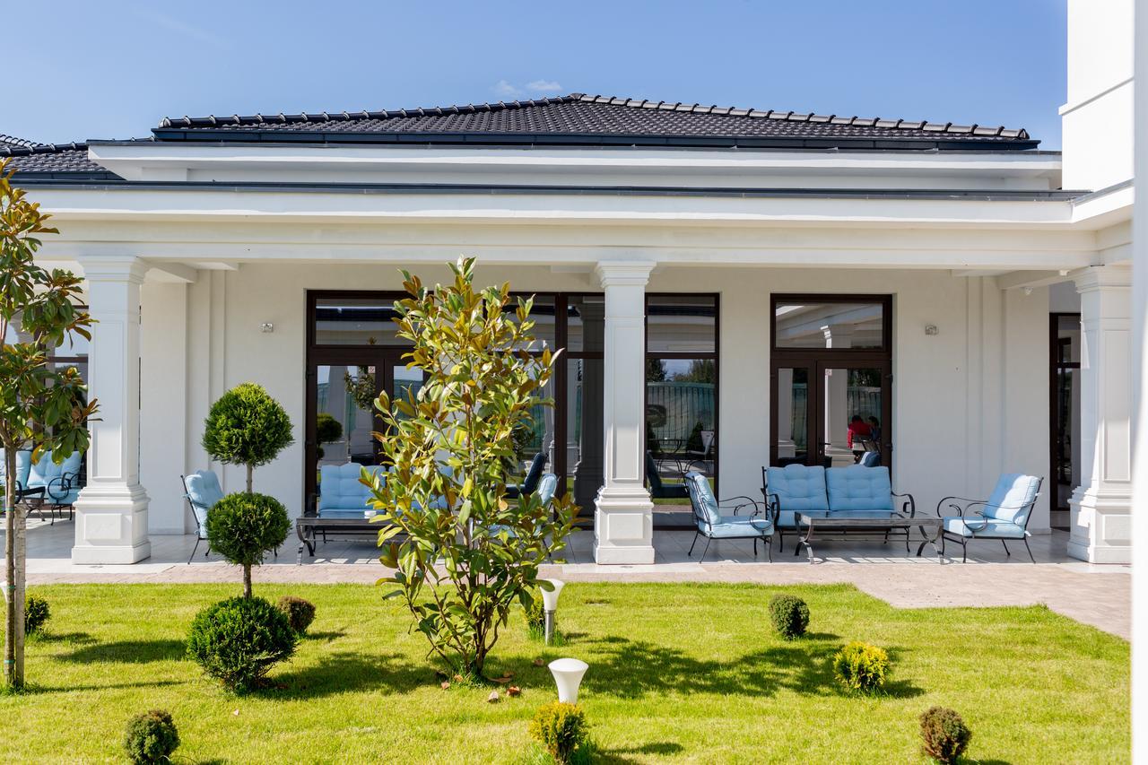 J'Adore Boutique Hotel Lugoj Exteriér fotografie