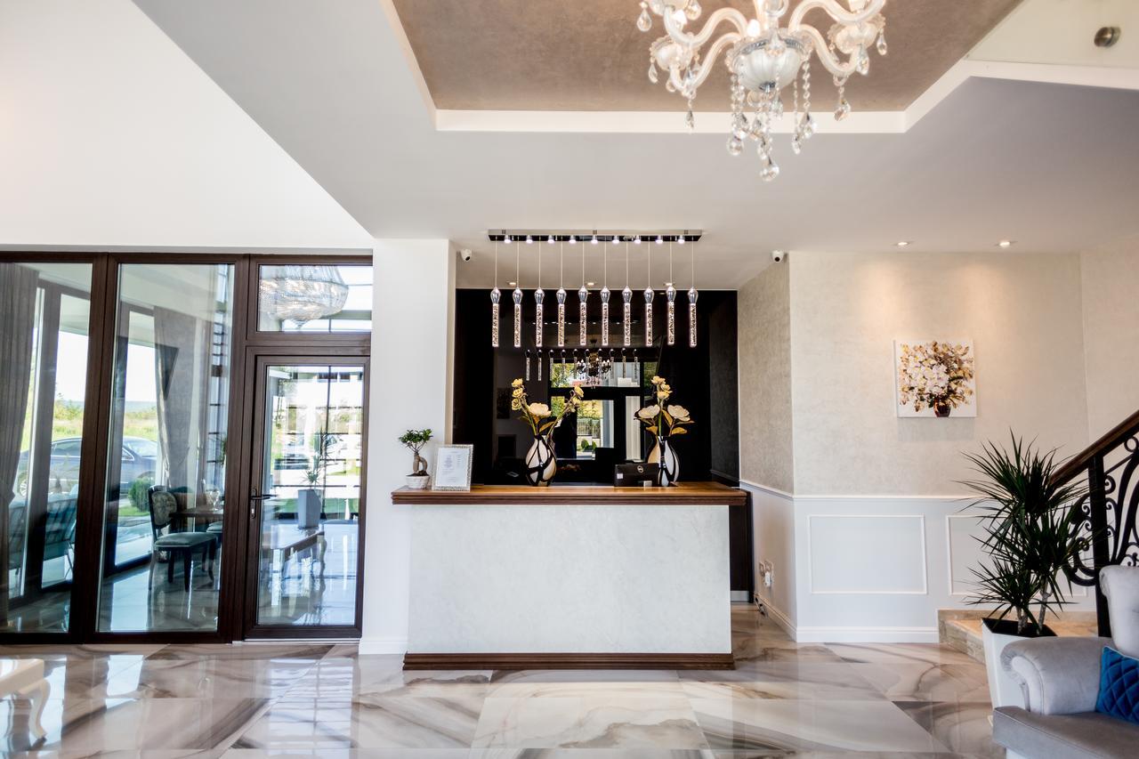 J'Adore Boutique Hotel Lugoj Exteriér fotografie