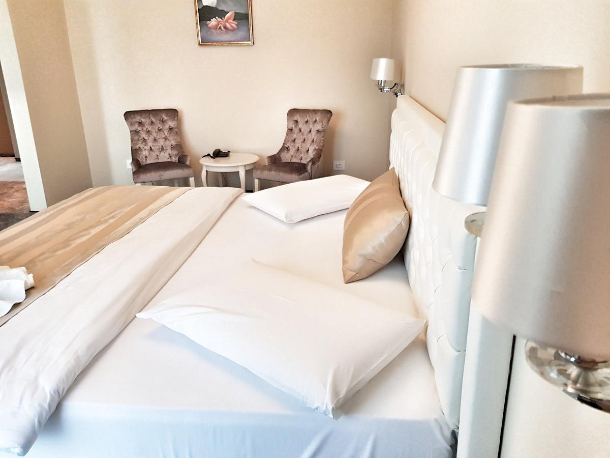 J'Adore Boutique Hotel Lugoj Exteriér fotografie